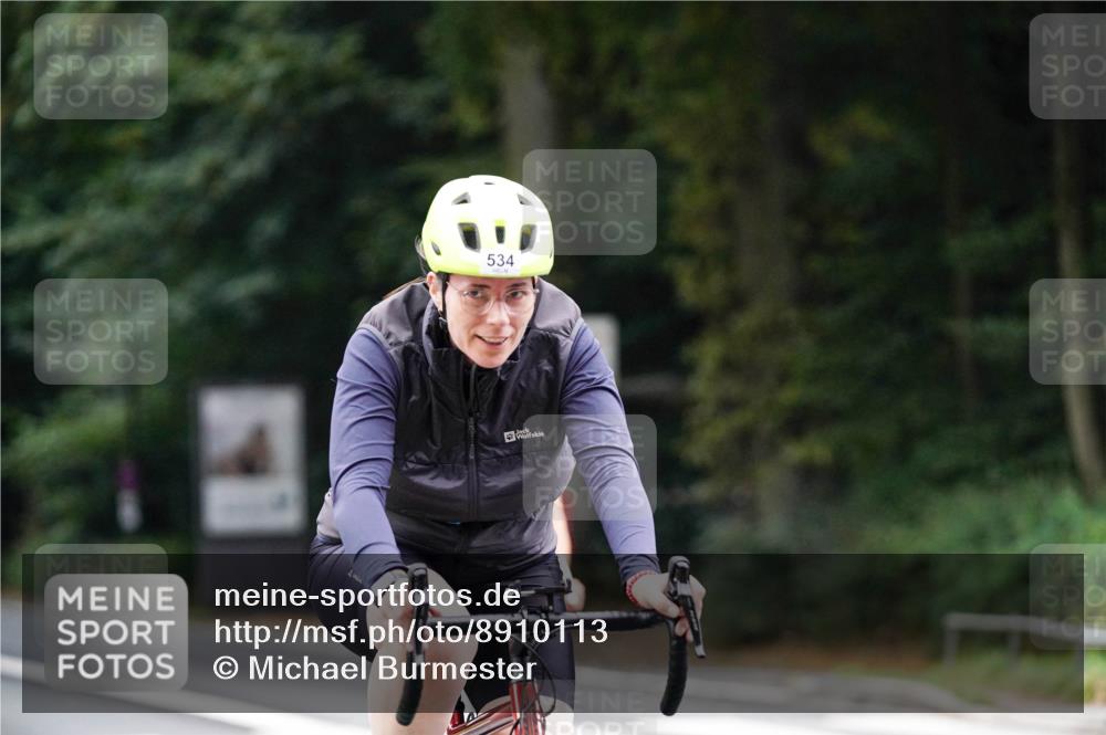 14.09.2025 - Stadtparktriathlon Michael Burmester http://msf.ph/oto/8910113 14.09.2025 10:28:19 Radfahren 534, 622 meine-sportfotos.de