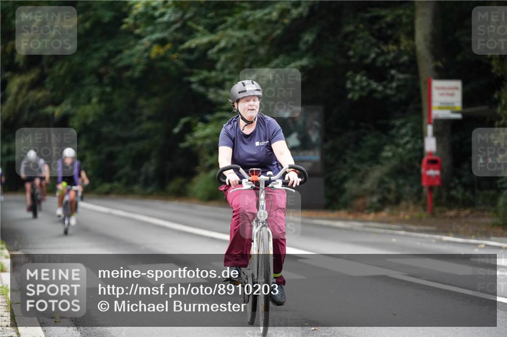 14.09.2025 - Stadtparktriathlon Michael Burmester http://msf.ph/oto/8910203 14.09.2025 10:31:01 Radfahren 521, 522, 533, 546, 624, 687, 706, 712, 714 meine-sportfotos.de