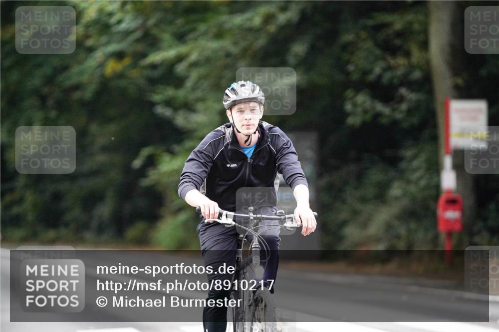 14.09.2025 - Stadtparktriathlon Michael Burmester http://msf.ph/oto/8910217 14.09.2025 10:31:15 Radfahren 553, 636, 650 meine-sportfotos.de