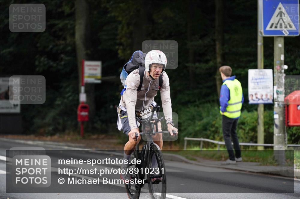 14.09.2025 - Stadtparktriathlon Michael Burmester http://msf.ph/oto/8910231 14.09.2025 10:31:46 Radfahren 526, 626, 647, 657 meine-sportfotos.de