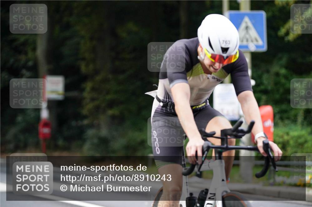 14.09.2025 - Stadtparktriathlon Michael Burmester http://msf.ph/oto/8910243 14.09.2025 10:32:11 Radfahren 517, 654, 716, 763 meine-sportfotos.de