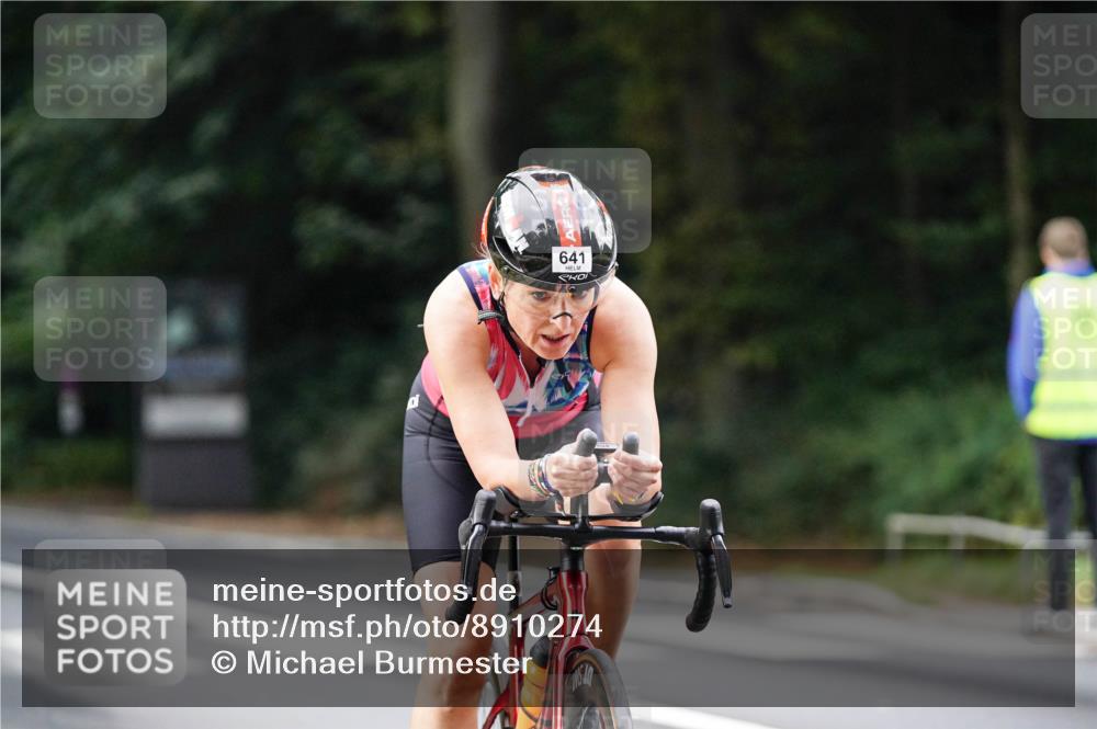 14.09.2025 - Stadtparktriathlon Michael Burmester http://msf.ph/oto/8910274 14.09.2025 10:33:43 Radfahren 641, 665, 674, 695, 735 meine-sportfotos.de