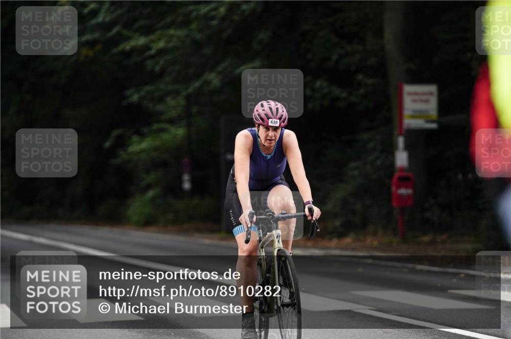 14.09.2025 - Stadtparktriathlon Michael Burmester http://msf.ph/oto/8910282 14.09.2025 10:33:55 Radfahren 557, 638, 663, 674, 735 meine-sportfotos.de