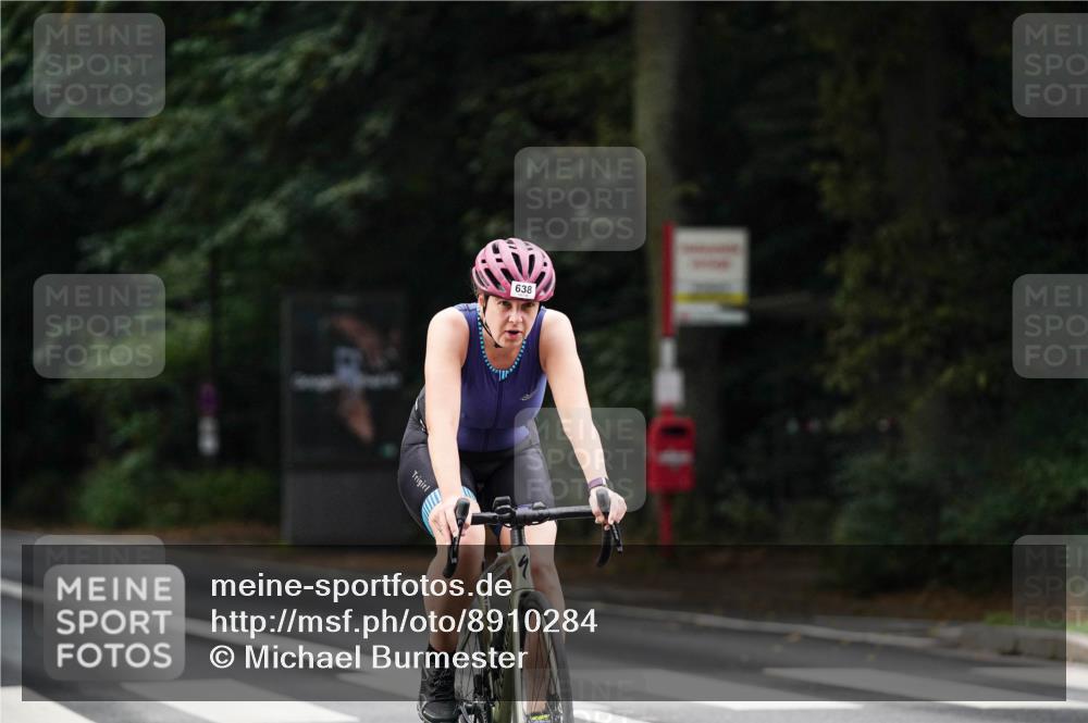 14.09.2025 - Stadtparktriathlon Michael Burmester http://msf.ph/oto/8910284 14.09.2025 10:33:55 Radfahren 557, 638, 663, 674, 735 meine-sportfotos.de