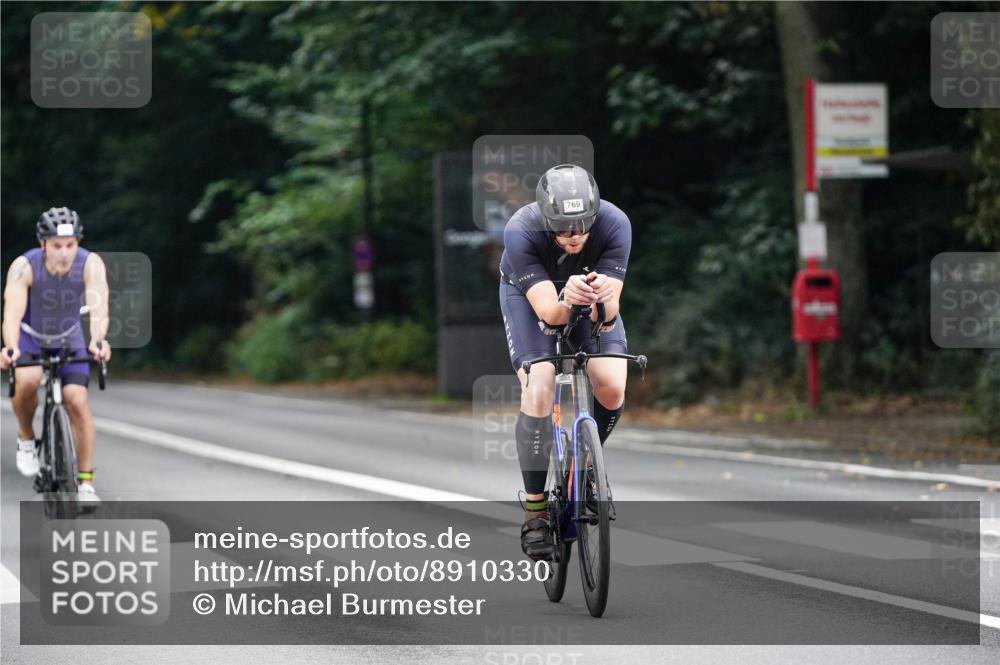 14.09.2025 - Stadtparktriathlon Michael Burmester http://msf.ph/oto/8910330 14.09.2025 10:35:45 Radfahren 629, 767, 769 meine-sportfotos.de