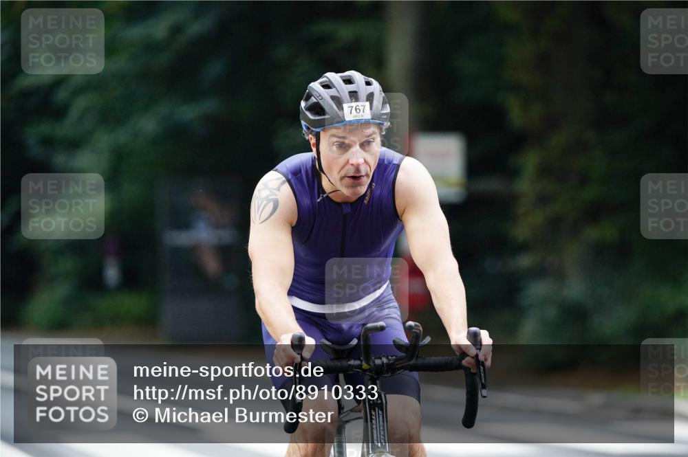 14.09.2025 - Stadtparktriathlon Michael Burmester http://msf.ph/oto/8910333 14.09.2025 10:35:47 Radfahren 629, 767, 769 meine-sportfotos.de