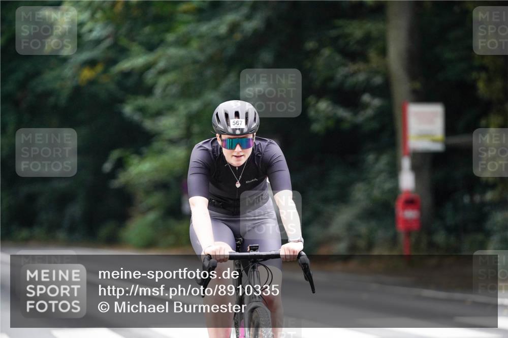 14.09.2025 - Stadtparktriathlon Michael Burmester http://msf.ph/oto/8910335 14.09.2025 10:35:56 Radfahren 513, 567, 631 meine-sportfotos.de
