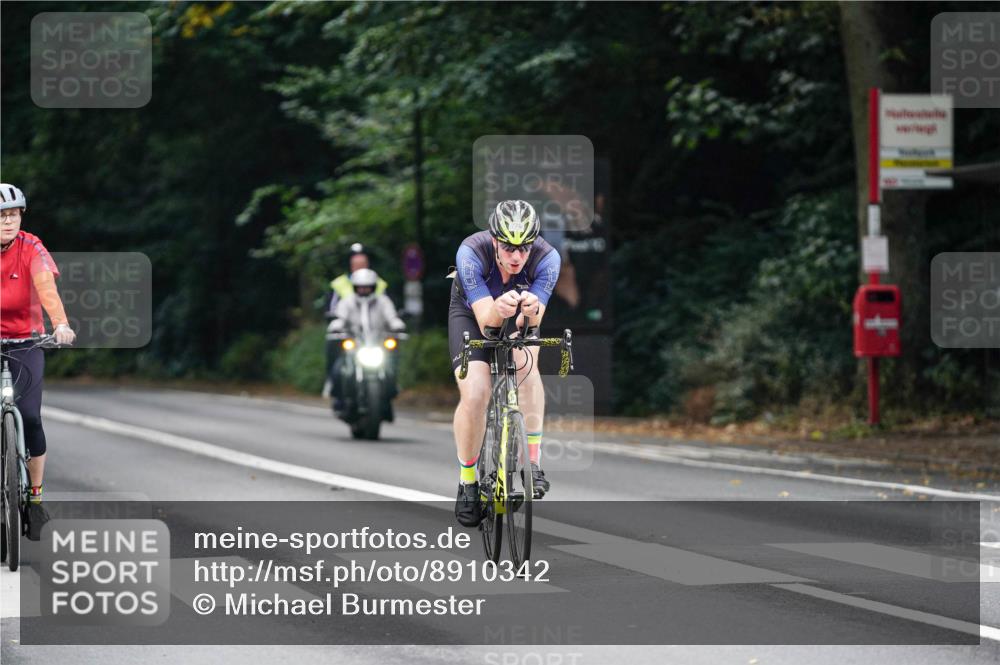 14.09.2025 - Stadtparktriathlon Michael Burmester http://msf.ph/oto/8910342 14.09.2025 10:36:10 Radfahren 513, 542, 661, 770 meine-sportfotos.de