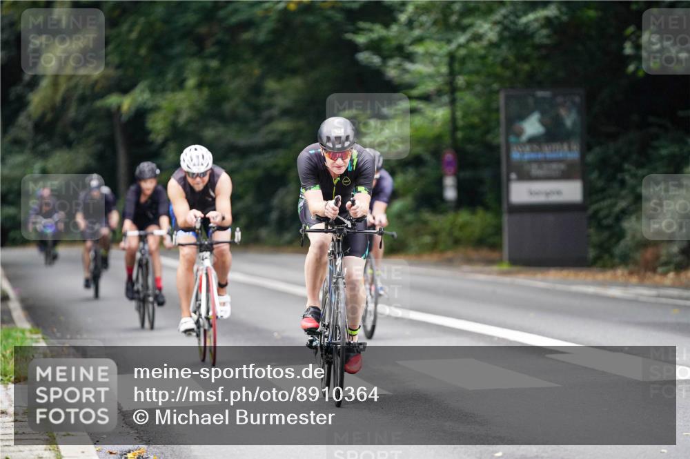 14.09.2025 - Stadtparktriathlon Michael Burmester http://msf.ph/oto/8910364 14.09.2025 10:36:50 Radfahren 558, 694, 764, 783, 788, 798, 811 meine-sportfotos.de
