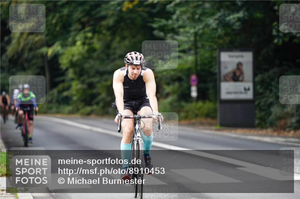 14.09.2025 - Stadtparktriathlon Michael Burmester http://msf.ph/oto/8910453 14.09.2025 10:38:48 Radfahren 581, 624, 687, 699, 766, 779 meine-sportfotos.de