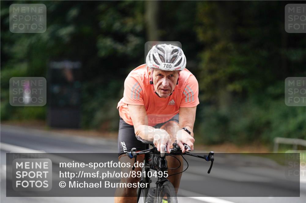 14.09.2025 - Stadtparktriathlon Michael Burmester http://msf.ph/oto/8910495 14.09.2025 10:39:58 Radfahren 647, 736, 740, 776, 780, 790, 796 meine-sportfotos.de