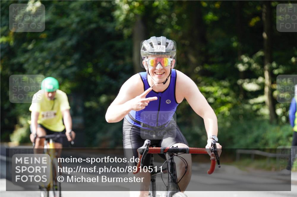 14.09.2025 - Stadtparktriathlon Michael Burmester http://msf.ph/oto/8910511 14.09.2025 10:41:12 Radfahren 746, 771, 778, 791 meine-sportfotos.de