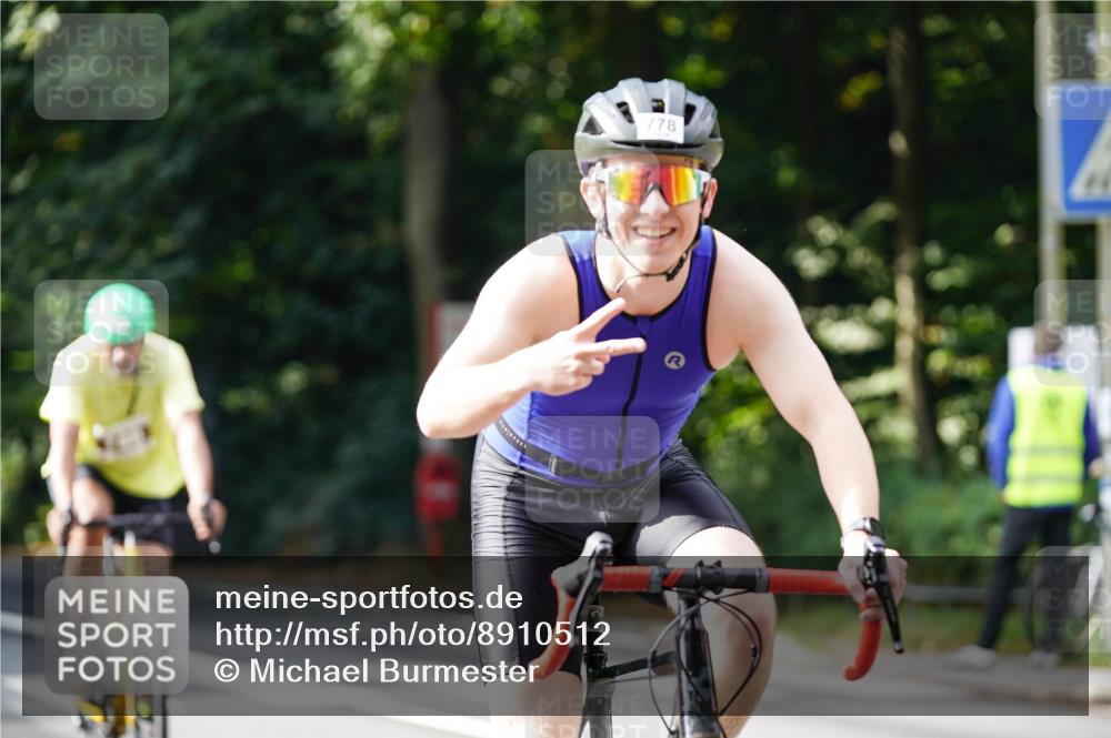 14.09.2025 - Stadtparktriathlon Michael Burmester http://msf.ph/oto/8910512 14.09.2025 10:41:12 Radfahren 746, 771, 778, 791 meine-sportfotos.de