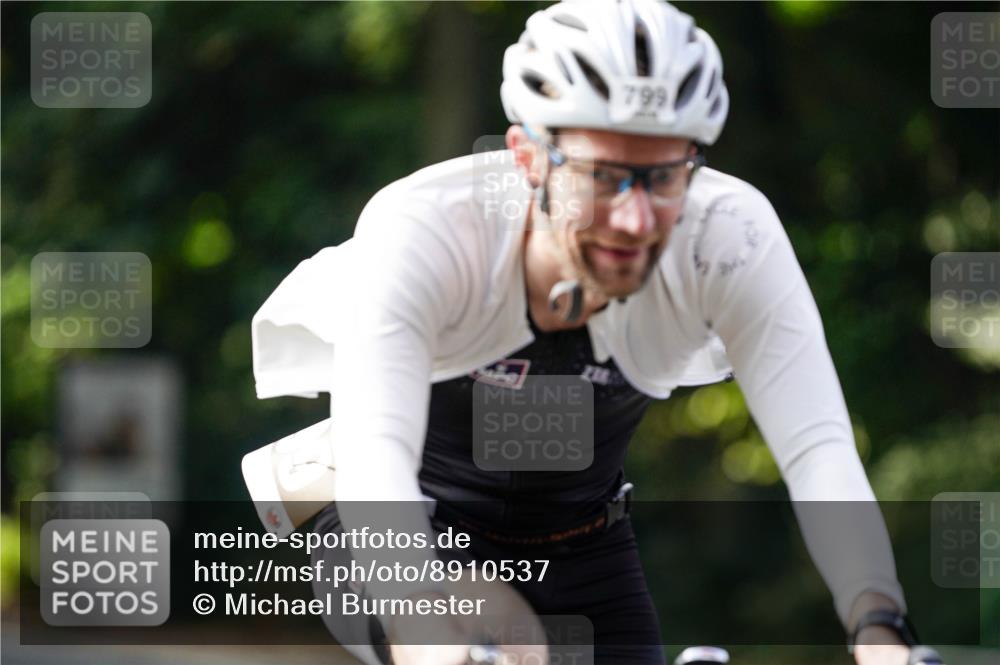 14.09.2025 - Stadtparktriathlon Michael Burmester http://msf.ph/oto/8910537 14.09.2025 10:45:13 Radfahren 629, 642, 691, 723, 748, 759, 799, 800 meine-sportfotos.de