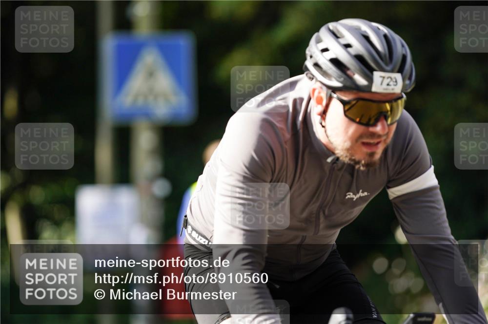 14.09.2025 - Stadtparktriathlon Michael Burmester http://msf.ph/oto/8910560 14.09.2025 10:47:56 Radfahren 641, 647, 695, 697, 729, 740, 762, 765, 787, 818 meine-sportfotos.de