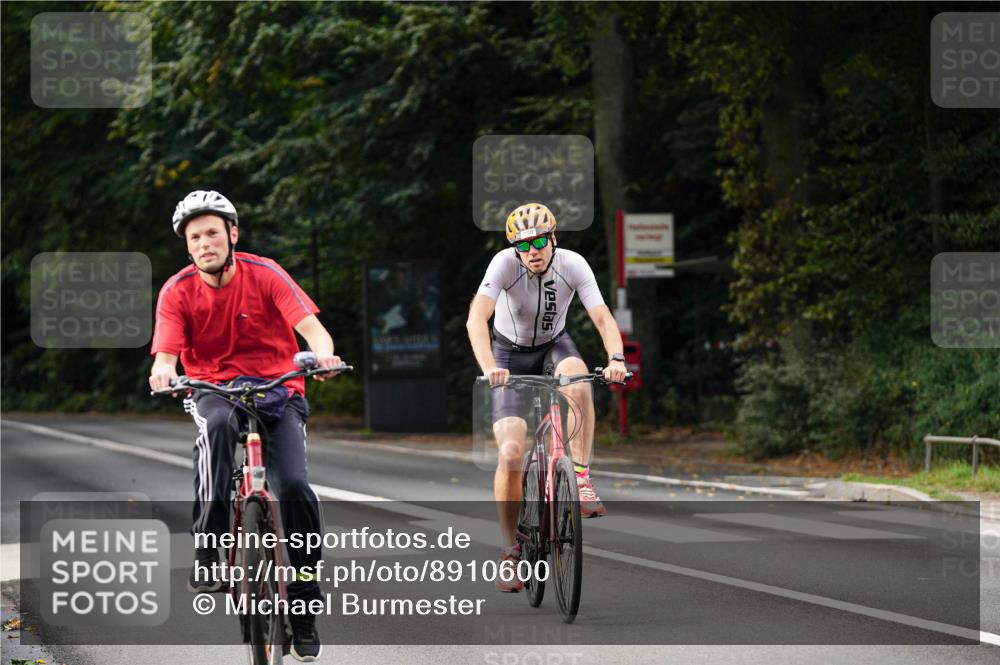 14.09.2025 - Stadtparktriathlon Michael Burmester http://msf.ph/oto/8910600 14.09.2025 10:49:02 Radfahren 558, 674, 746, 760, 770, 771, 778, 802 meine-sportfotos.de