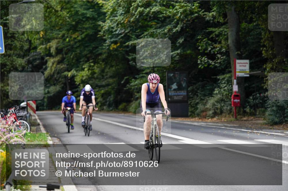 14.09.2025 - Stadtparktriathlon Michael Burmester http://msf.ph/oto/8910626 14.09.2025 10:49:48 Radfahren 638, 643, 744, 754 meine-sportfotos.de