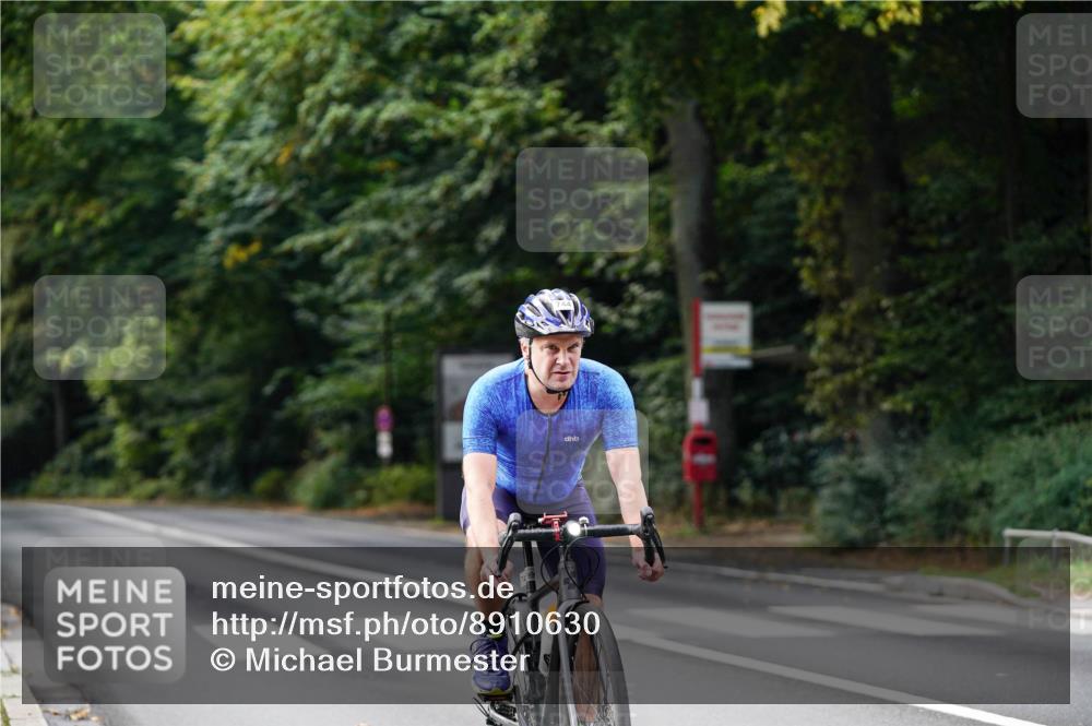 14.09.2025 - Stadtparktriathlon Michael Burmester http://msf.ph/oto/8910630 14.09.2025 10:49:51 Radfahren 638, 643, 744, 754, 767 meine-sportfotos.de