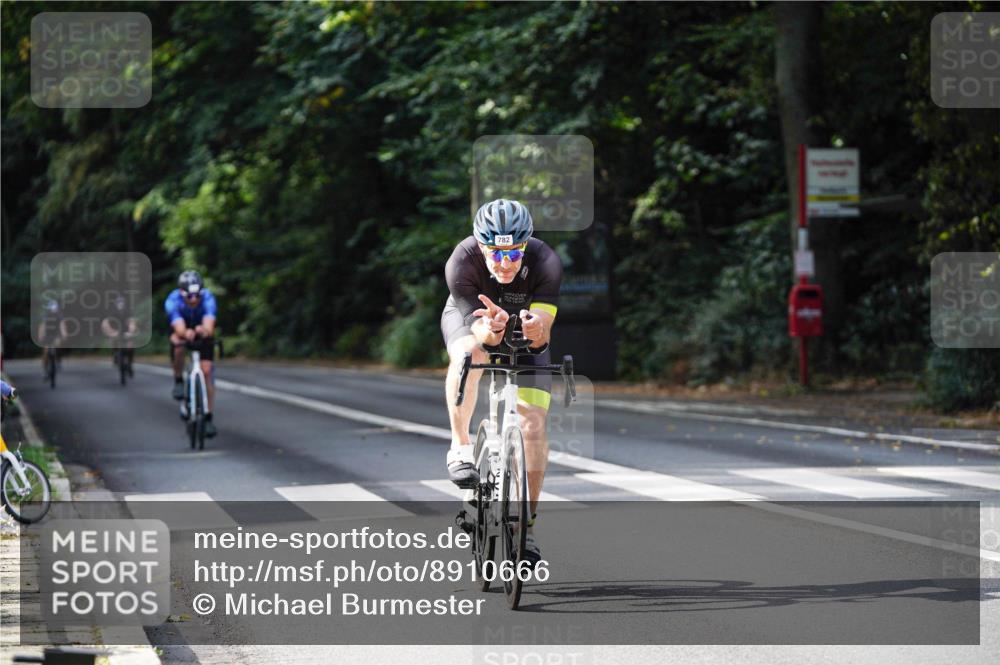 14.09.2025 - Stadtparktriathlon Michael Burmester http://msf.ph/oto/8910666 14.09.2025 10:50:43 Radfahren 659, 676, 683, 737, 739, 753, 782 meine-sportfotos.de