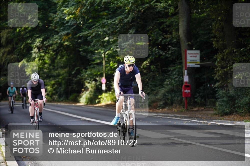 14.09.2025 - Stadtparktriathlon Michael Burmester http://msf.ph/oto/8910722 14.09.2025 10:52:18 Radfahren 655, 661, 748, 759, 772, 785, 797, 799, 800, 805, 806 meine-sportfotos.de