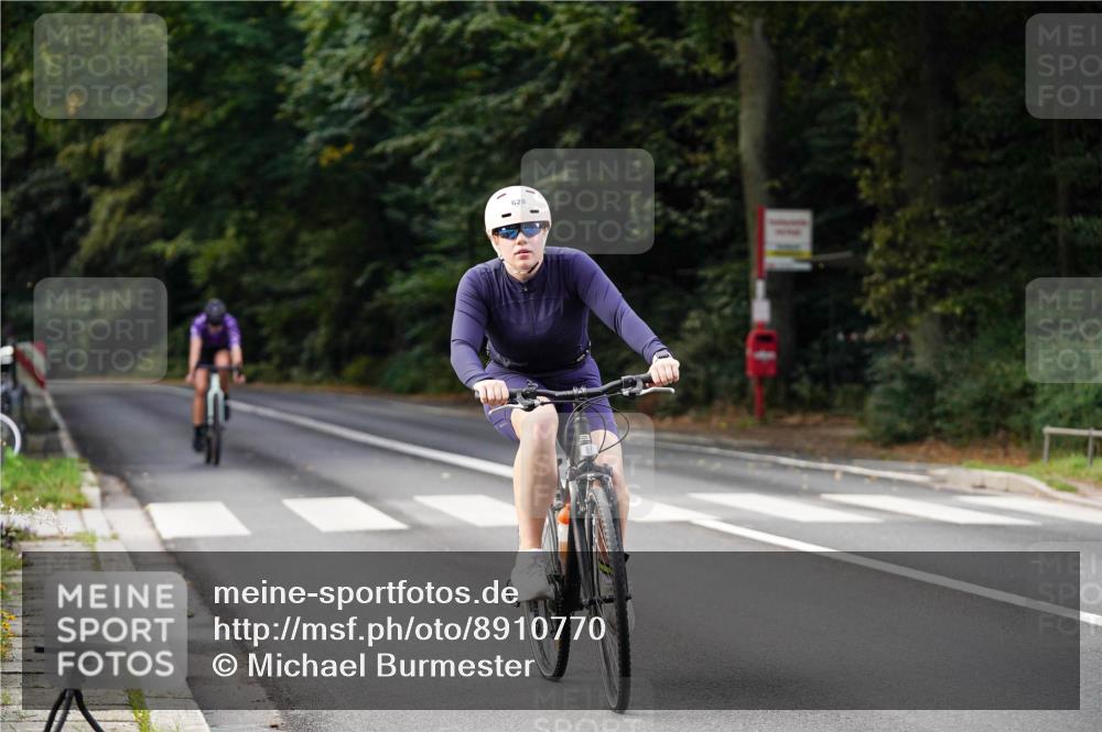 14.09.2025 - Stadtparktriathlon Michael Burmester http://msf.ph/oto/8910770 14.09.2025 10:53:28 Radfahren 628, 639, 648 meine-sportfotos.de