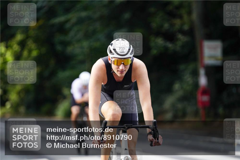 14.09.2025 - Stadtparktriathlon Michael Burmester http://msf.ph/oto/8910790 14.09.2025 10:54:14 Radfahren 735, 761, 793, 865 meine-sportfotos.de