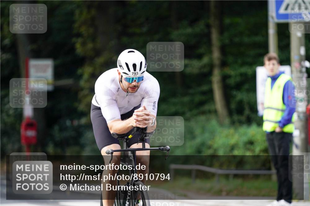 14.09.2025 - Stadtparktriathlon Michael Burmester http://msf.ph/oto/8910794 14.09.2025 10:54:15 Radfahren 735, 761, 793, 865 meine-sportfotos.de
