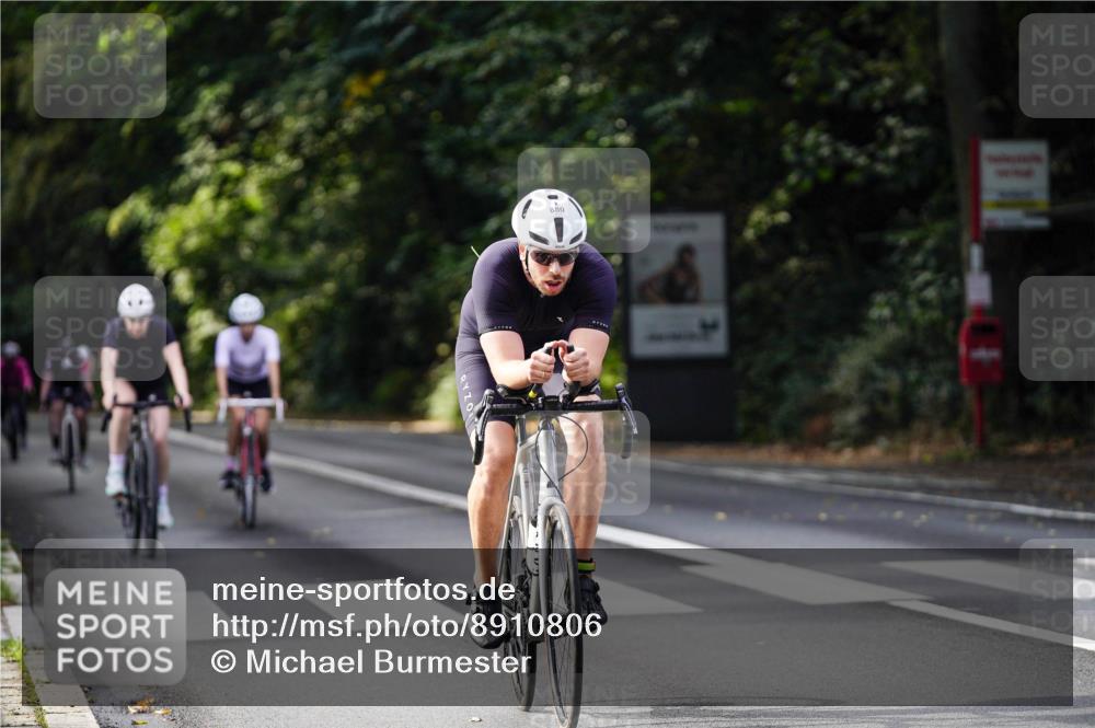 14.09.2025 - Stadtparktriathlon Michael Burmester http://msf.ph/oto/8910806 14.09.2025 10:54:32 Radfahren 629, 667, 671, 688, 749, 779, 815, 823, 880 meine-sportfotos.de