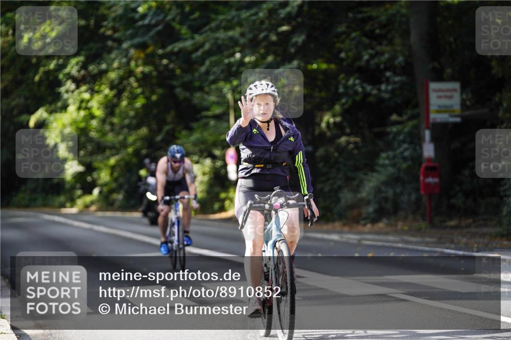 14.09.2025 - Stadtparktriathlon Michael Burmester http://msf.ph/oto/8910852 14.09.2025 10:55:15 Radfahren 632, 686, 699, 705, 721, 729, 842, 847 meine-sportfotos.de