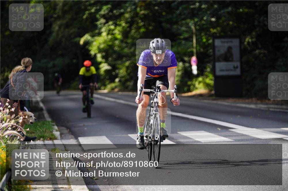 14.09.2025 - Stadtparktriathlon Michael Burmester http://msf.ph/oto/8910860 14.09.2025 10:55:25 Radfahren 762, 770, 842, 875 meine-sportfotos.de