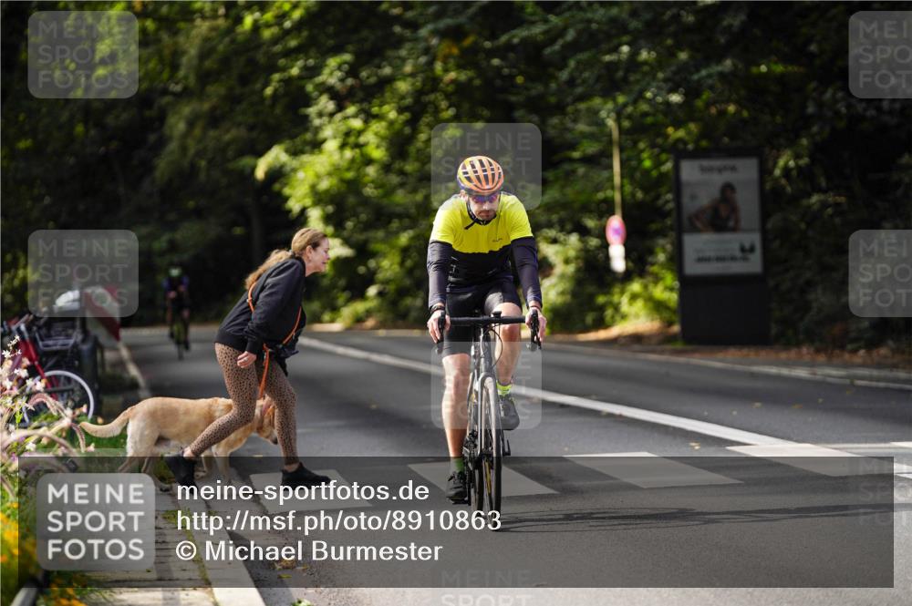 14.09.2025 - Stadtparktriathlon Michael Burmester http://msf.ph/oto/8910863 14.09.2025 10:55:27 Radfahren 762, 770, 842, 875 meine-sportfotos.de