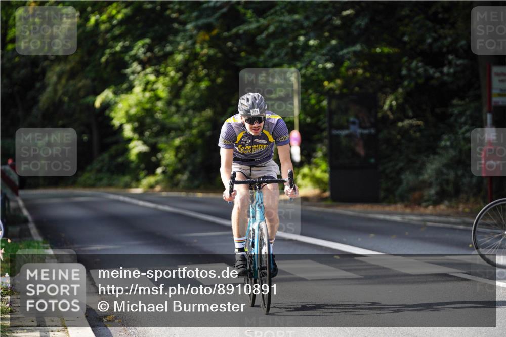 14.09.2025 - Stadtparktriathlon Michael Burmester http://msf.ph/oto/8910891 14.09.2025 10:56:09 Radfahren 679, 781, 831 meine-sportfotos.de