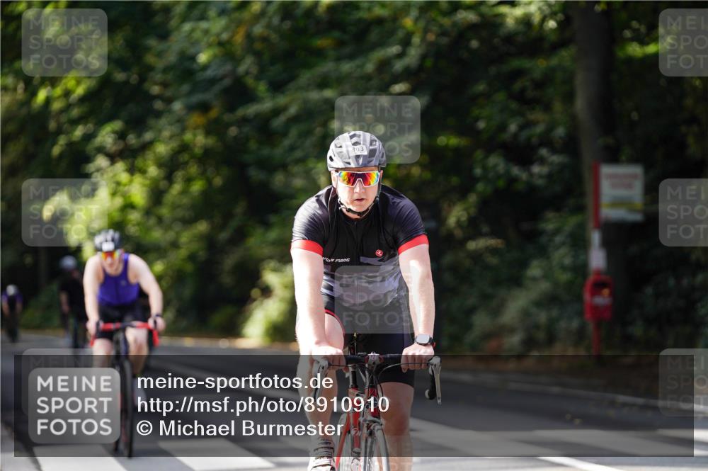 14.09.2025 - Stadtparktriathlon Michael Burmester http://msf.ph/oto/8910910 14.09.2025 10:56:34 Radfahren 645, 763, 774, 778, 788, 802, 803, 849 meine-sportfotos.de