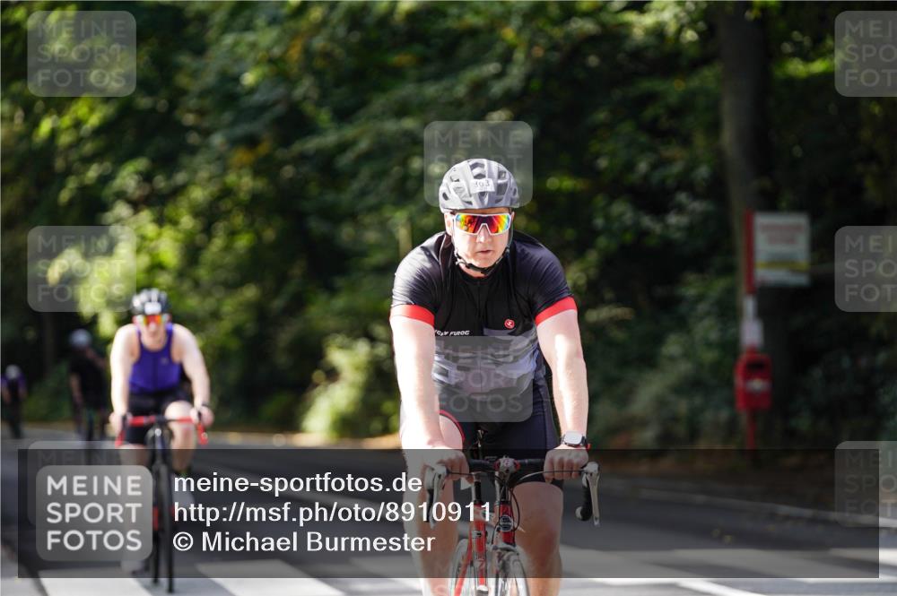 14.09.2025 - Stadtparktriathlon Michael Burmester http://msf.ph/oto/8910911 14.09.2025 10:56:34 Radfahren 645, 763, 774, 778, 788, 802, 803, 849 meine-sportfotos.de