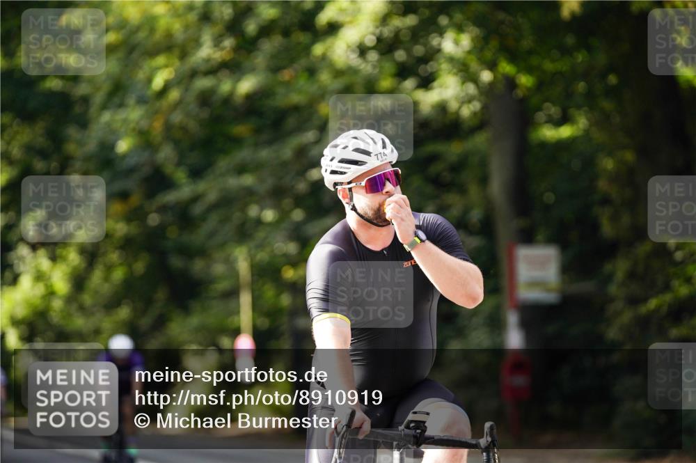 14.09.2025 - Stadtparktriathlon Michael Burmester http://msf.ph/oto/8910919 14.09.2025 10:56:40 Radfahren 697, 771, 774, 776, 778, 788, 803, 811, 849 meine-sportfotos.de