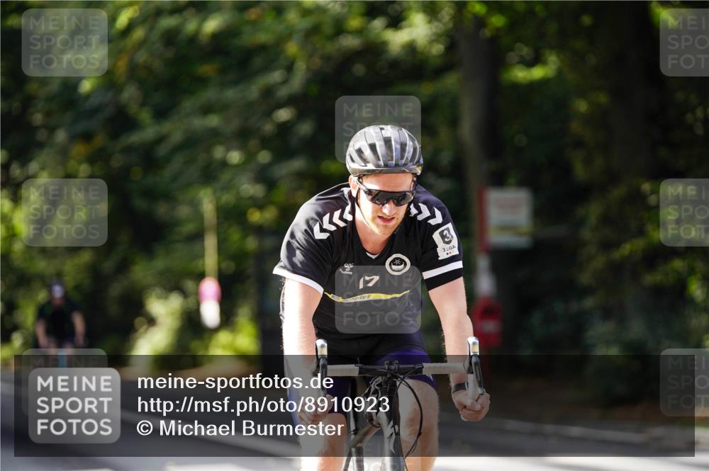 14.09.2025 - Stadtparktriathlon Michael Burmester http://msf.ph/oto/8910923 14.09.2025 10:56:44 Radfahren 697, 746, 755, 767, 771, 774, 776, 788, 807, 811, 849, 914 meine-sportfotos.de