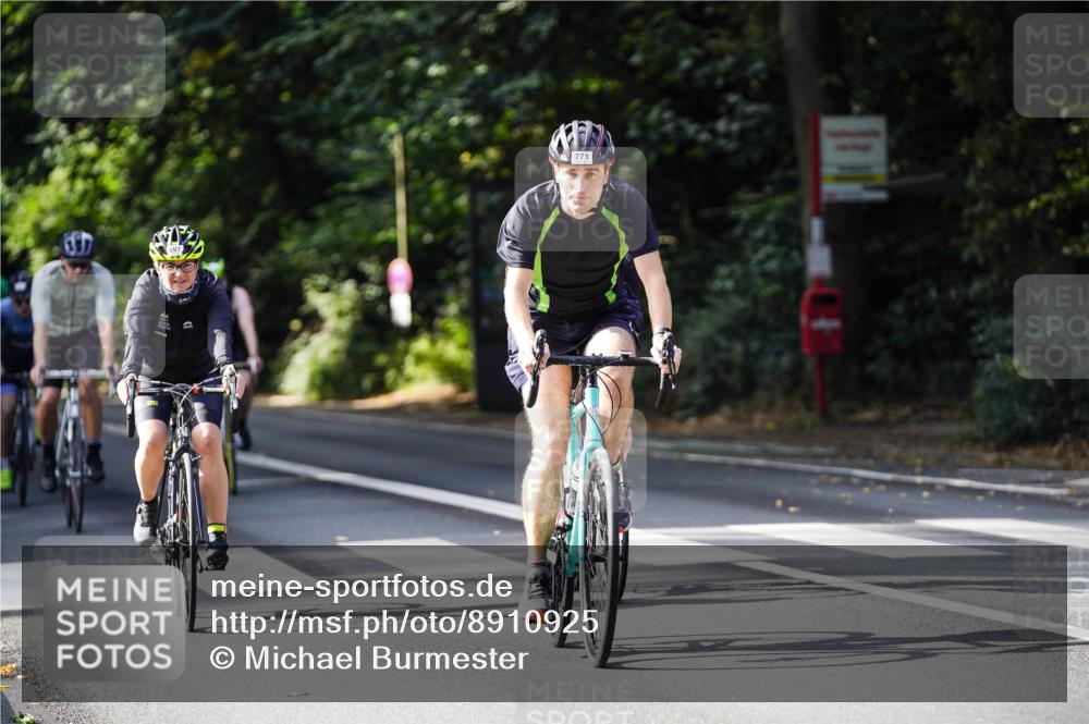 14.09.2025 - Stadtparktriathlon Michael Burmester http://msf.ph/oto/8910925 14.09.2025 10:56:47 Radfahren 697, 746, 755, 764, 767, 771, 776, 783, 788, 796, 807, 811, 817, 914 meine-sportfotos.de