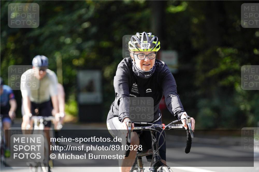 14.09.2025 - Stadtparktriathlon Michael Burmester http://msf.ph/oto/8910928 14.09.2025 10:56:48 Radfahren 697, 746, 755, 764, 767, 771, 776, 783, 788, 796, 807, 811, 817, 914 meine-sportfotos.de