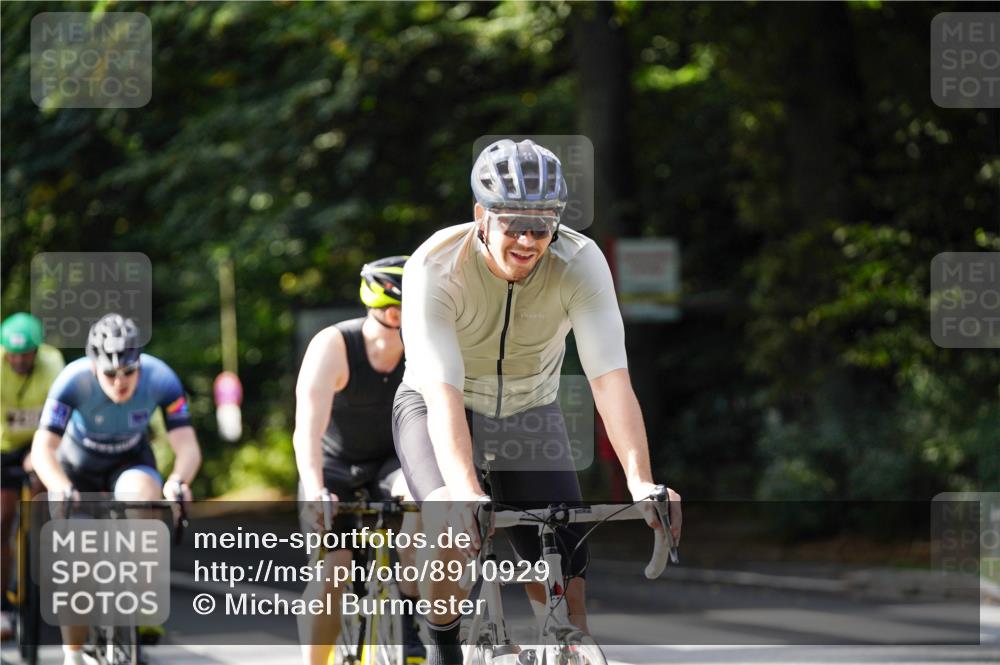 14.09.2025 - Stadtparktriathlon Michael Burmester http://msf.ph/oto/8910929 14.09.2025 10:56:49 Radfahren 697, 746, 755, 764, 767, 771, 776, 783, 796, 807, 811, 817, 914 meine-sportfotos.de