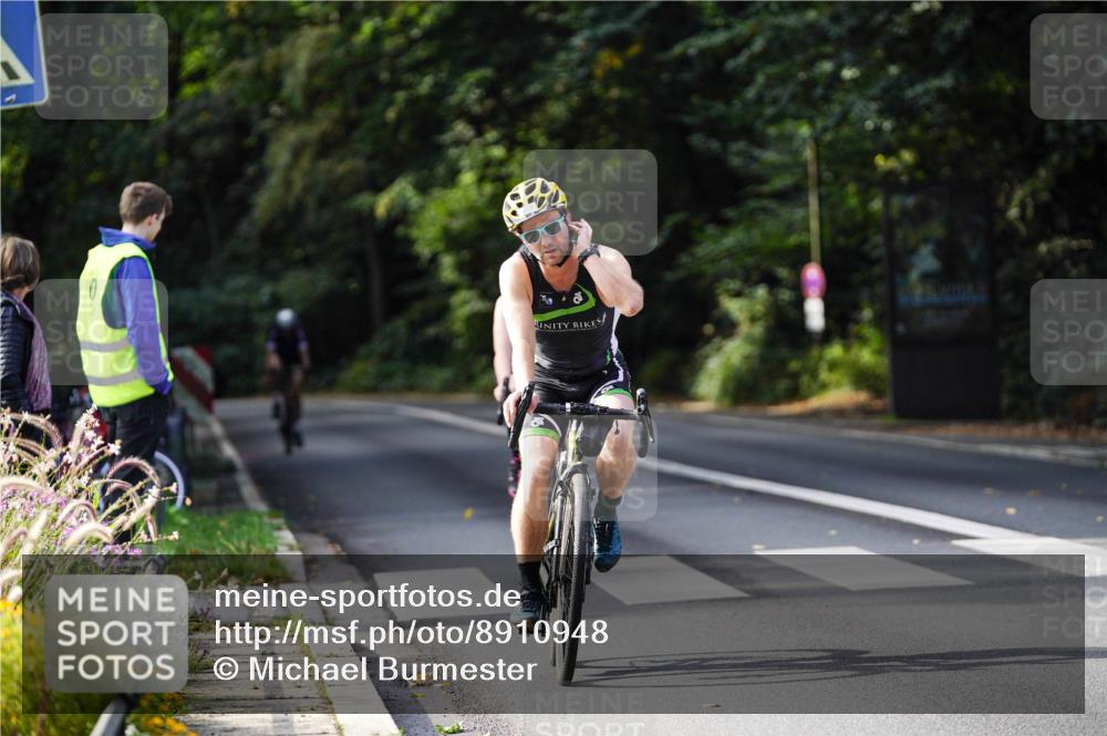 14.09.2025 - Stadtparktriathlon Michael Burmester http://msf.ph/oto/8910948 14.09.2025 10:57:11 Radfahren 626, 754, 782, 850 meine-sportfotos.de