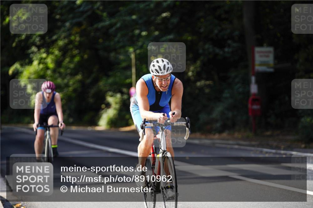14.09.2025 - Stadtparktriathlon Michael Burmester http://msf.ph/oto/8910962 14.09.2025 10:57:33 Radfahren 638, 744, 753, 777, 827, 833, 867 meine-sportfotos.de