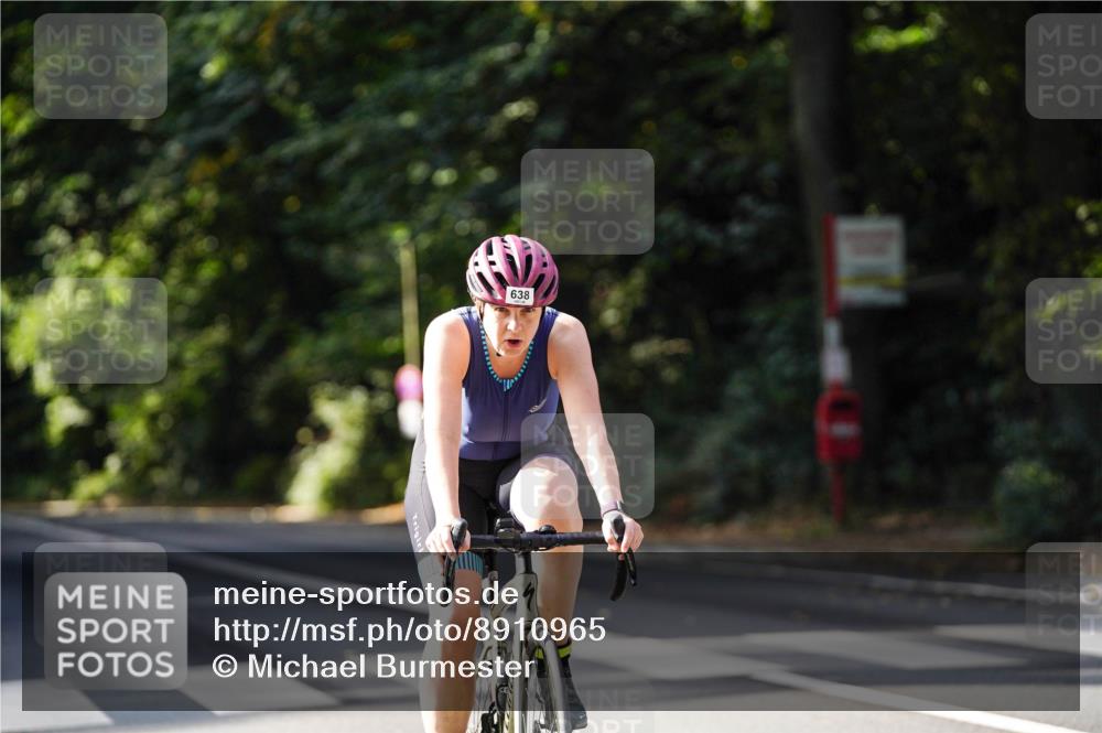 14.09.2025 - Stadtparktriathlon Michael Burmester http://msf.ph/oto/8910965 14.09.2025 10:57:34 Radfahren 638, 744, 777, 827, 833, 867 meine-sportfotos.de