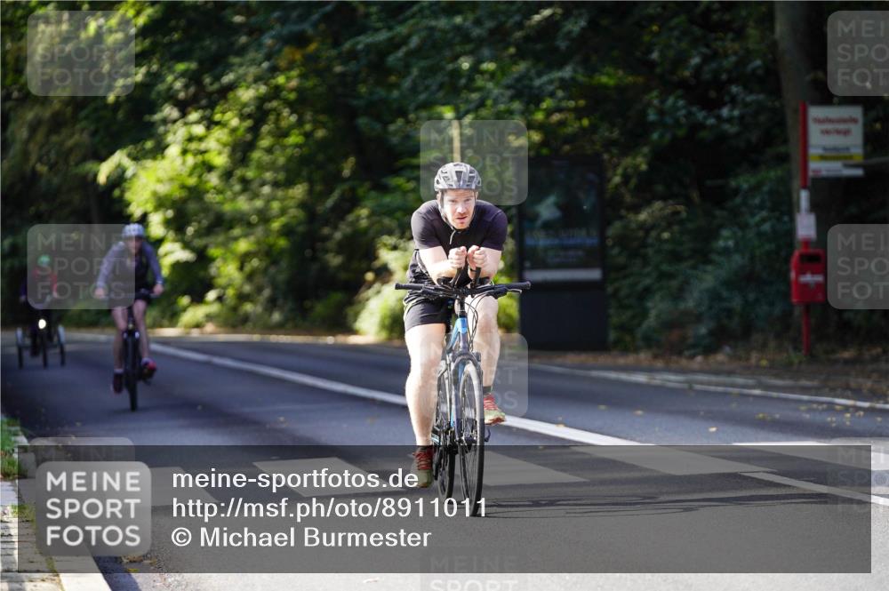 14.09.2025 - Stadtparktriathlon Michael Burmester http://msf.ph/oto/8911011 14.09.2025 10:58:38 Radfahren 714, 821, 897 meine-sportfotos.de