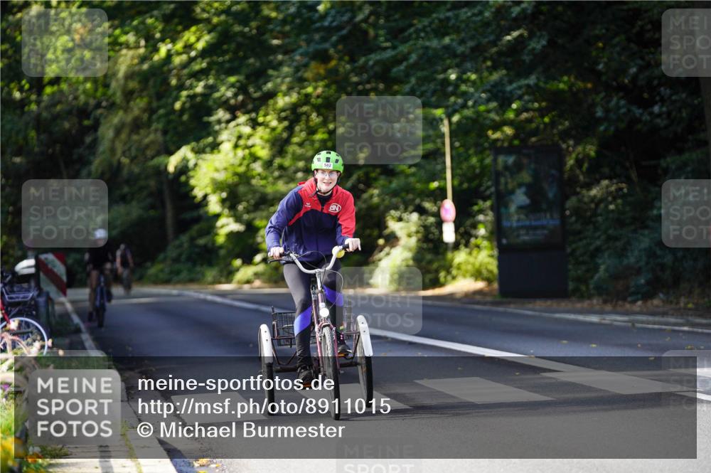 14.09.2025 - Stadtparktriathlon Michael Burmester http://msf.ph/oto/8911015 14.09.2025 10:58:48 Radfahren 582, 712, 714, 750 meine-sportfotos.de