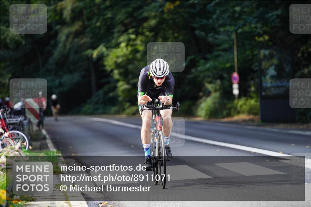 14.09.2025 - Stadtparktriathlon Michael Burmester http://msf.ph/oto/8911071 14.09.2025 11:00:15 Radfahren 723 meine-sportfotos.de