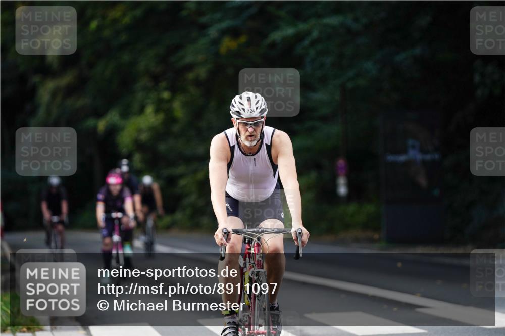 14.09.2025 - Stadtparktriathlon Michael Burmester http://msf.ph/oto/8911097 14.09.2025 11:00:46 Radfahren 716, 724, 730, 735, 793, 805, 865, 870, 918, 921 meine-sportfotos.de
