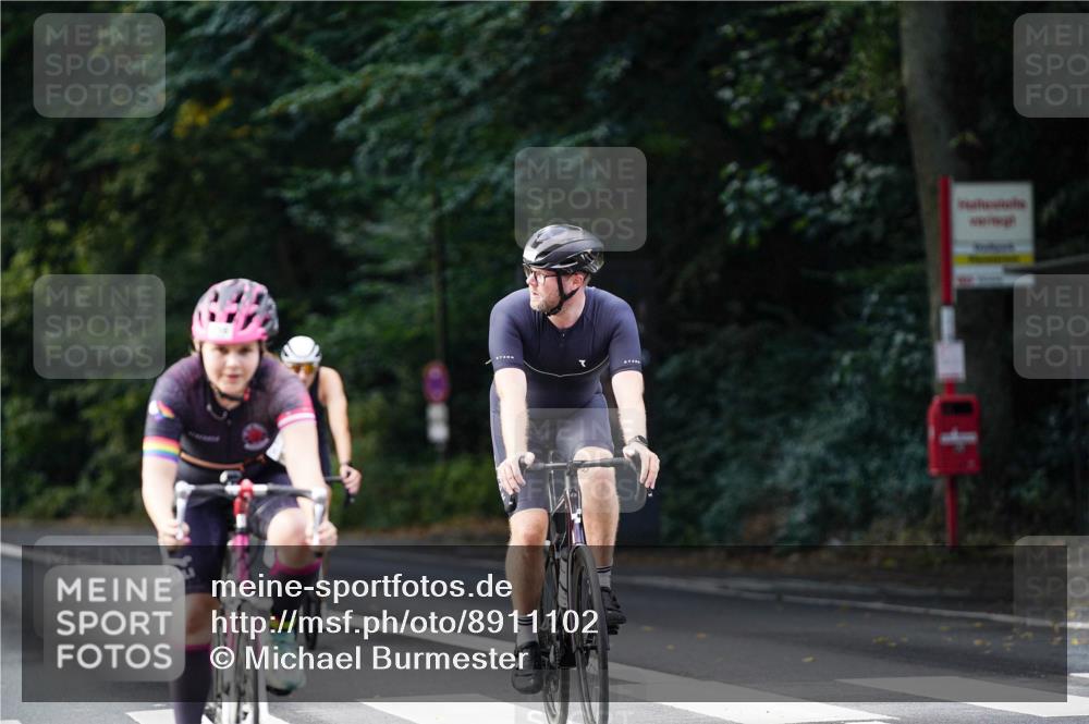 14.09.2025 - Stadtparktriathlon Michael Burmester http://msf.ph/oto/8911102 14.09.2025 11:00:48 Radfahren 716, 724, 730, 735, 793, 805, 865, 870, 918 meine-sportfotos.de