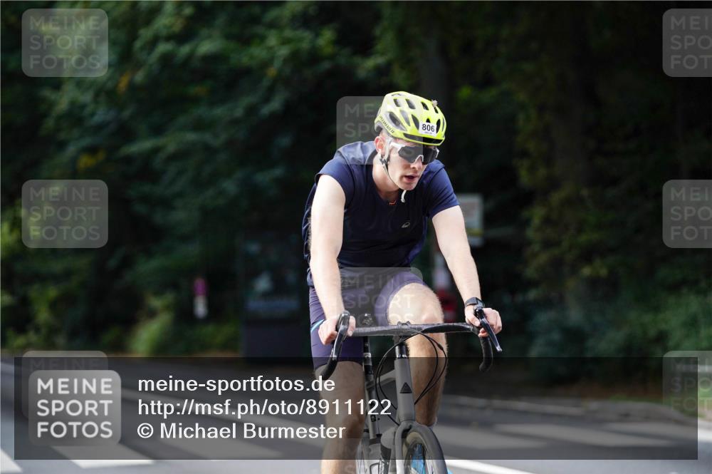 14.09.2025 - Stadtparktriathlon Michael Burmester http://msf.ph/oto/8911122 14.09.2025 11:01:11 Radfahren 749, 758, 806, 825, 902 meine-sportfotos.de