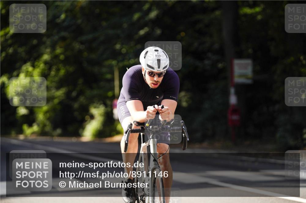 14.09.2025 - Stadtparktriathlon Michael Burmester http://msf.ph/oto/8911146 14.09.2025 11:01:41 Radfahren 769, 787, 880, 901 meine-sportfotos.de