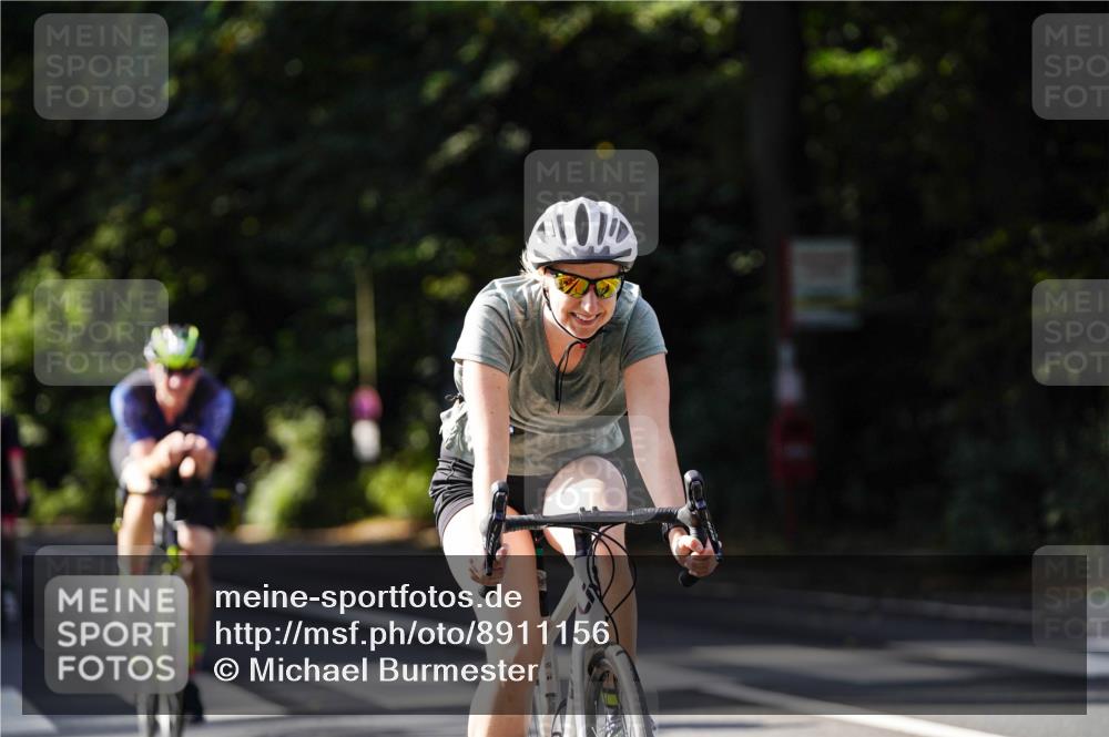 14.09.2025 - Stadtparktriathlon Michael Burmester http://msf.ph/oto/8911156 14.09.2025 11:01:54 Radfahren 663, 736, 770, 787, 815, 823, 842, 854 meine-sportfotos.de